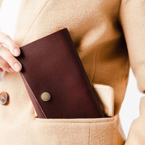 Portland Leather Rancher Wallet - Picture 2 of 3